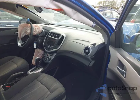 2019 Chevrolet Sonic Lt Auto from USA, damaged, VIN 1G1JD5SB2K4101677